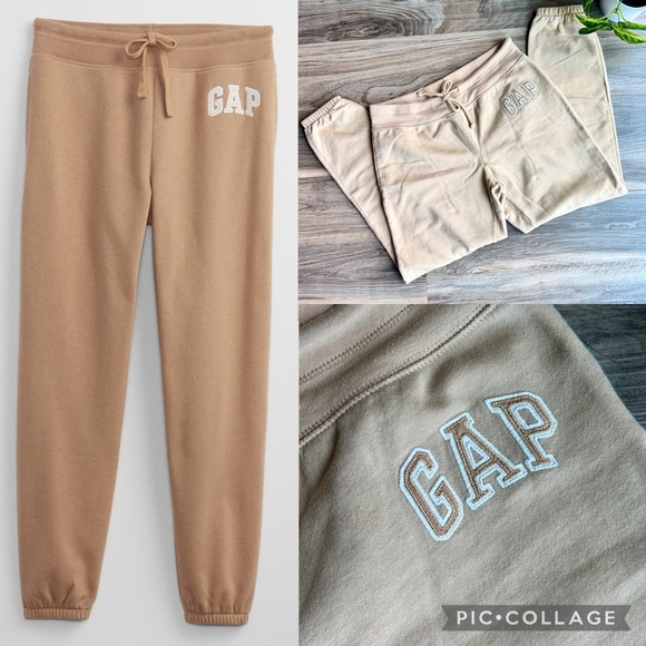 GAP Classic Casual Style Camel Beige Soft Fleece Jogger Sweatpants Size XS - Picture 1 of 13